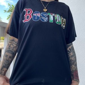 Boston City Sports Team Shirt. Large. Black.